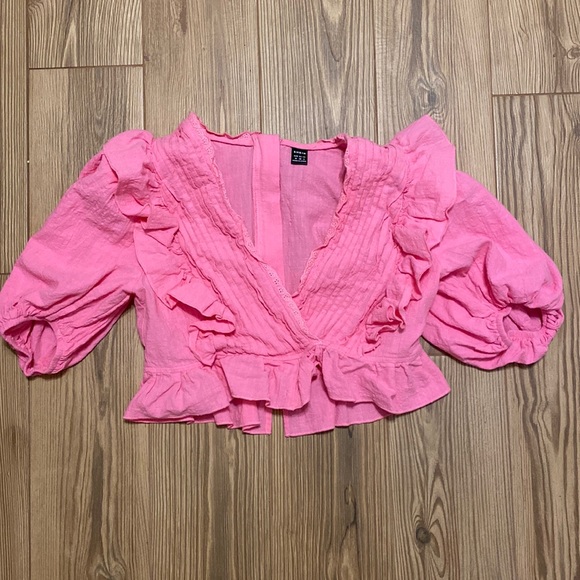 SOLD SHEIN Puff Sleeve Fold
Pleated Ruffle Hem Top - Picture 1 of 2